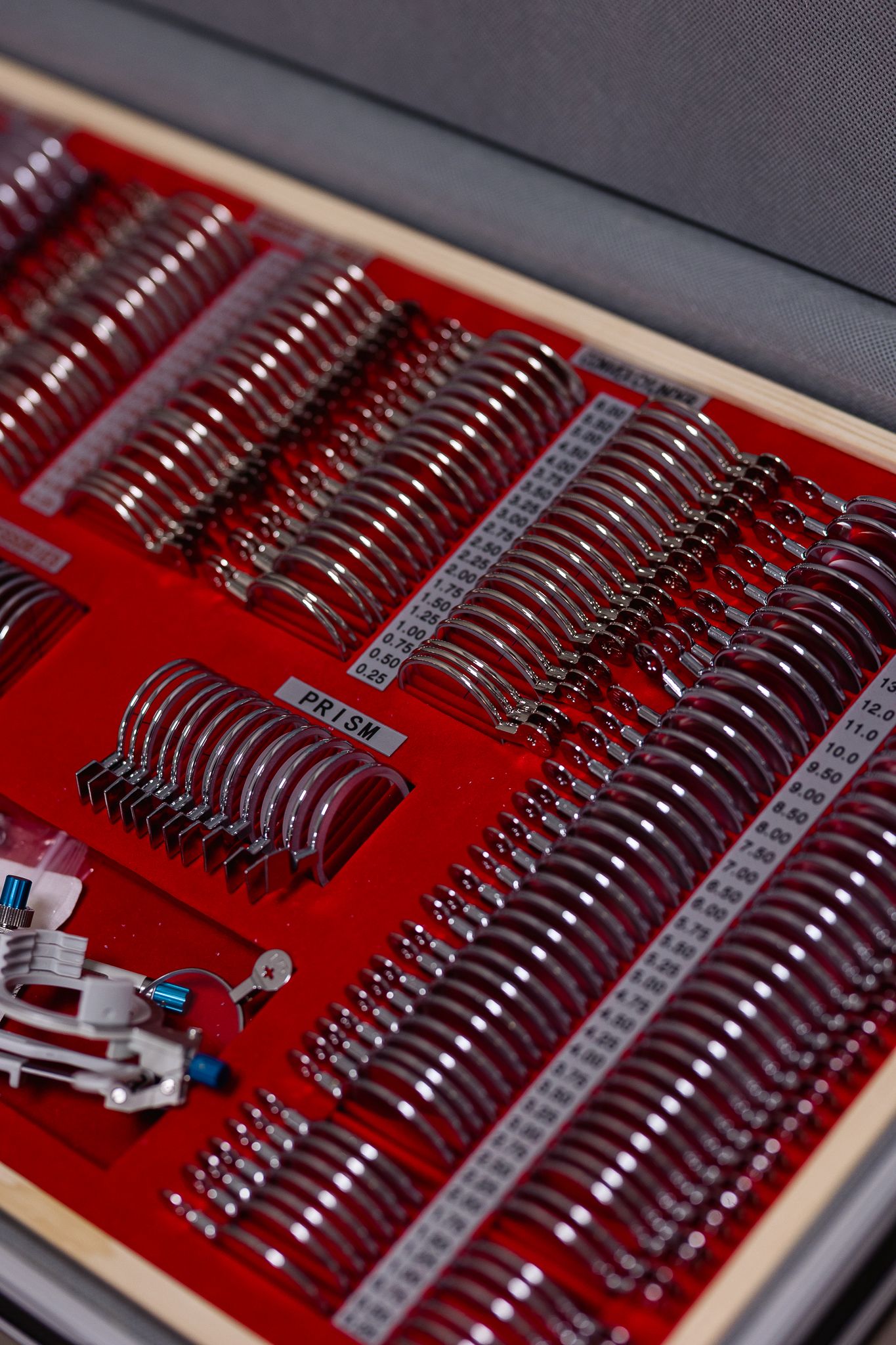 Detail optickej šošovky